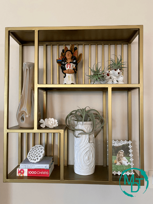 Six Secrets of Shelf Decorating that...