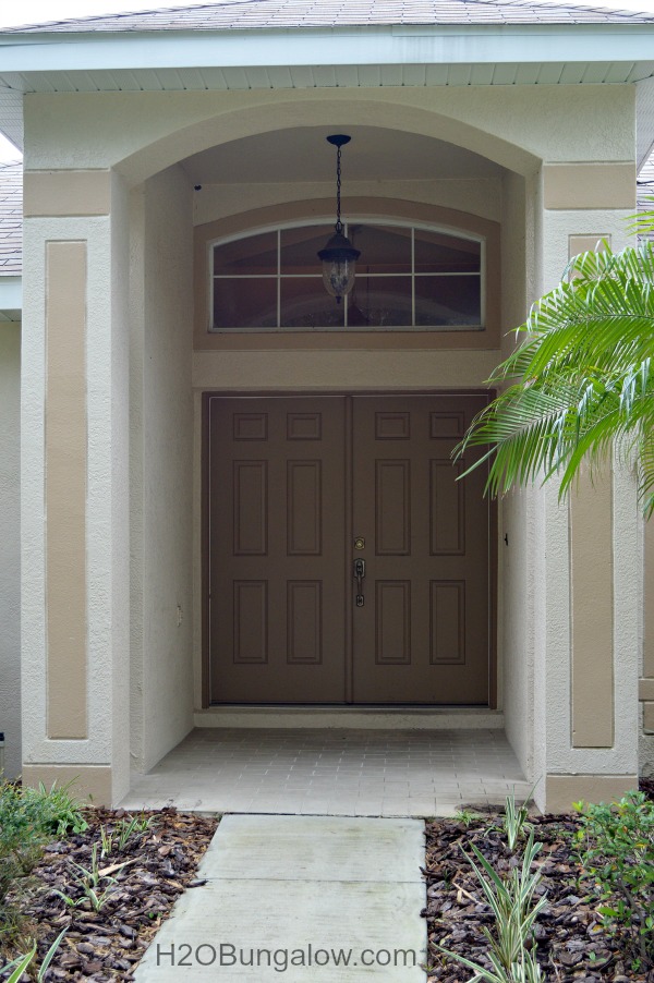 Brown front door before how to paint a front door.